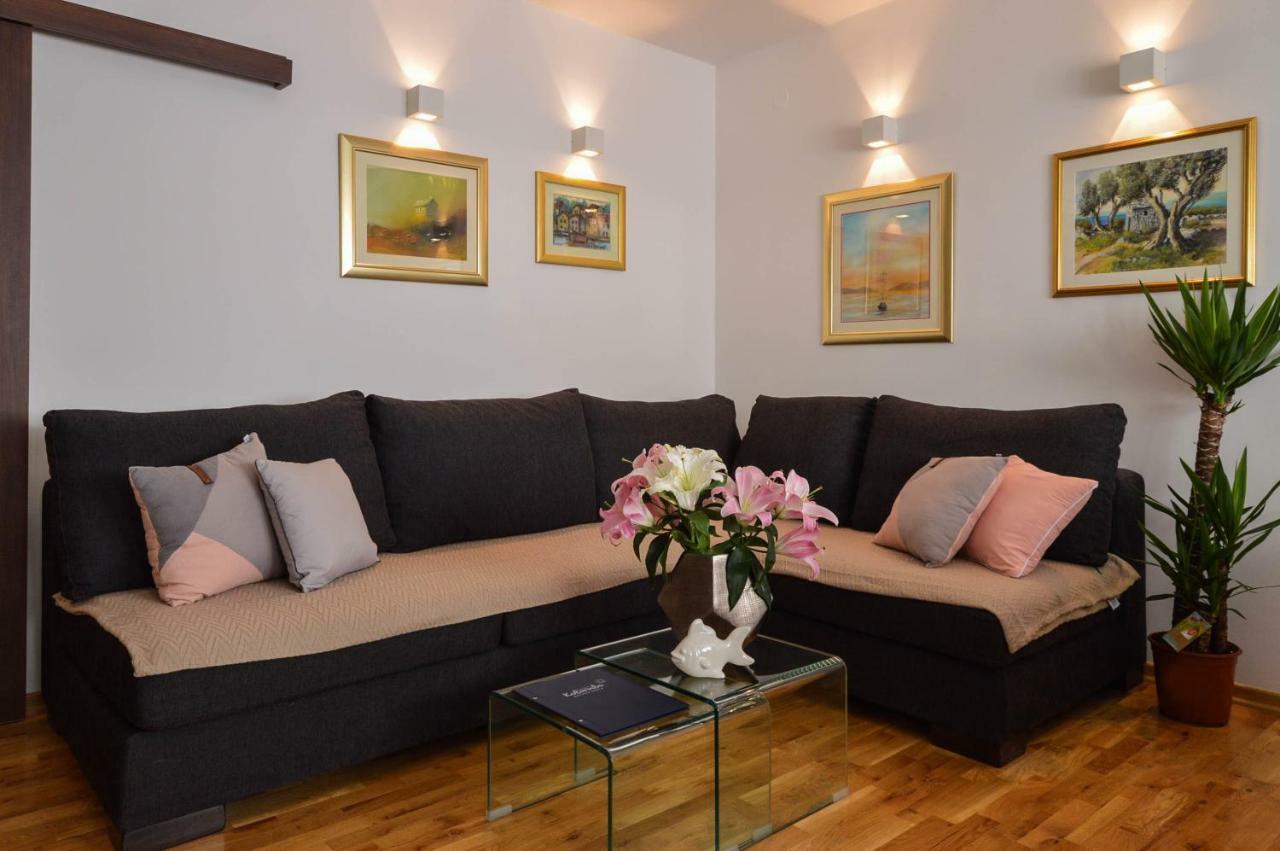 Kolombo Lux Apartment Split Bagian luar foto